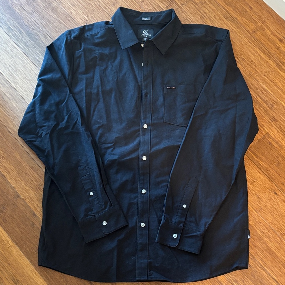 Volcom Men's Black Long Sleeve Button-Up Shirt